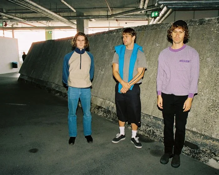 leaving is easy เพลงใหม่จาก almost monday ปลอบโยนใจผู้สูญเสีย