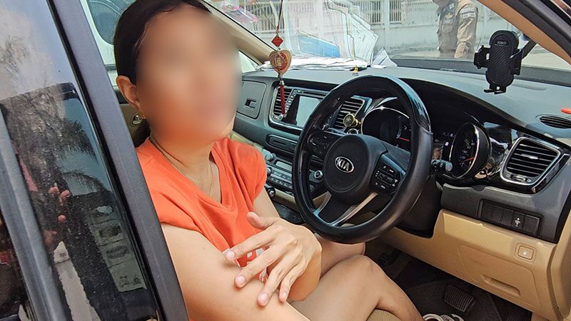 อุบัติเหตุ GPS นำทางทำพิษ สาวขับพุ่งชนกระบะพลิกตะแคง เจ็บ 2 ราย